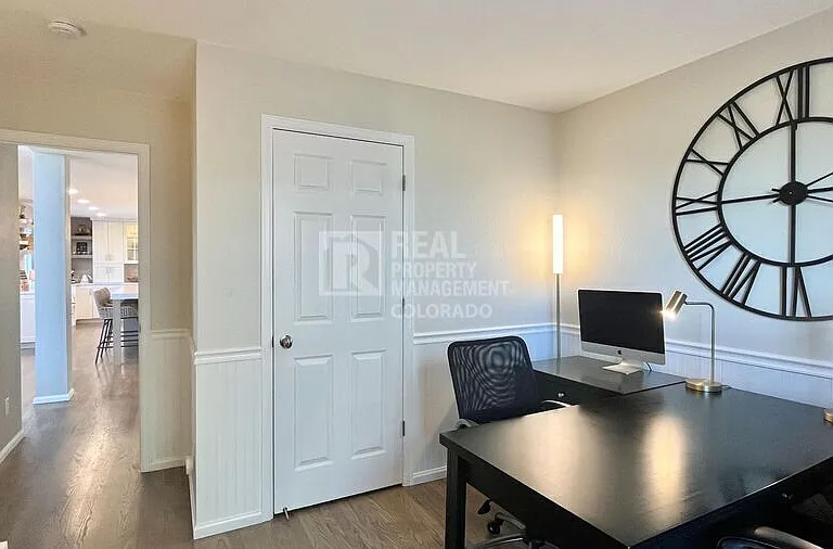 10134 Spring Water Ct — Photo 25