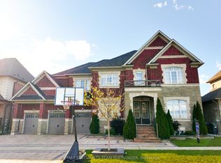 102 Belladonna Cir, Brampton, ON L6P 4B6