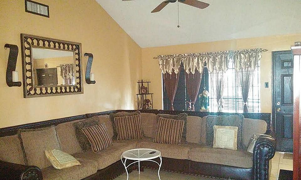 1st image of 11511 Pine Knoll Dr