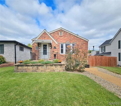 6625 Hancock Ave, Saint Louis, MO 63139