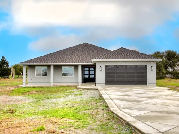 1992 Village Dr, Ione, CA 95640