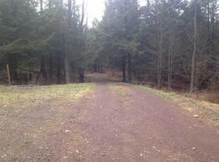 60 Trout Town Rd, Roscoe, NY 12776