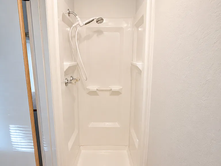 3 Andreis Ln — Photo 16