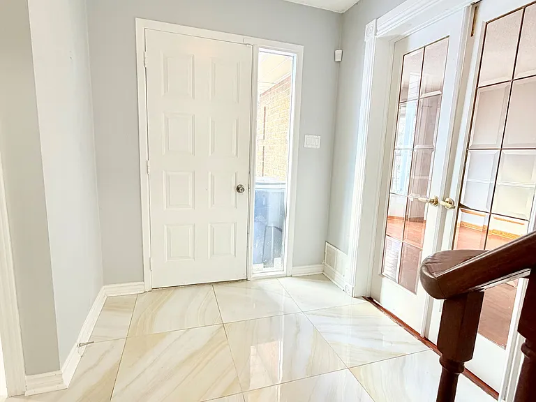 41 Broadbridge Dr #1 — Photo 2