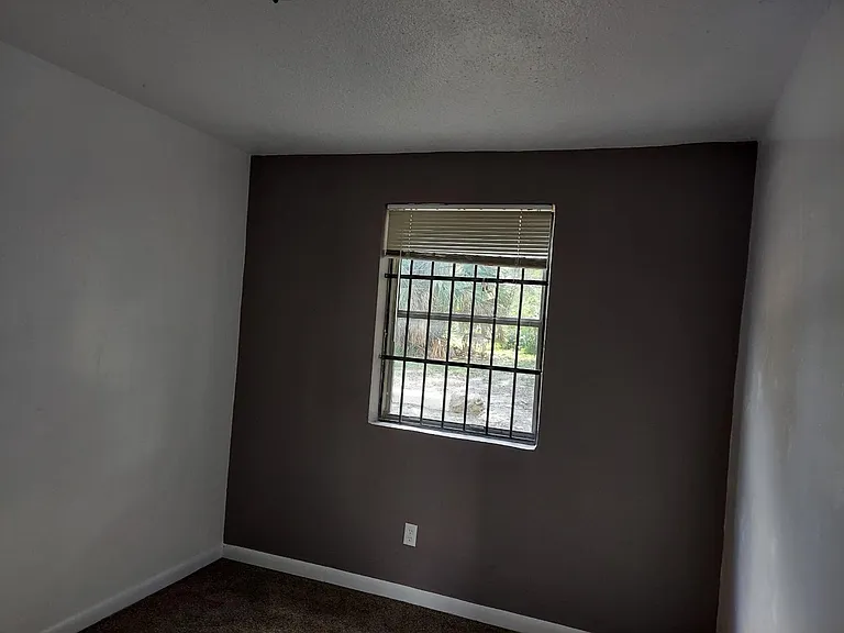 925 NW 17th Ave — Photo 6