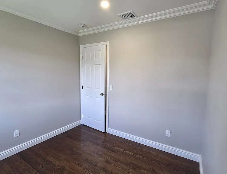 63 E 6th St #2 — Photo 17