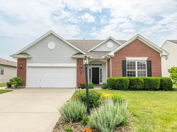 2674 Shady Tree Dr, Troy, OH 45373