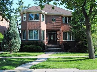 1123 Prairie Ave, Park Ridge, IL 60068