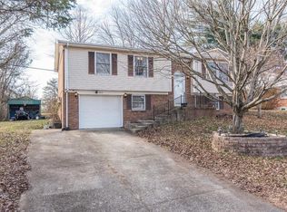 203 Vanhook Ct, Berea, KY 40403