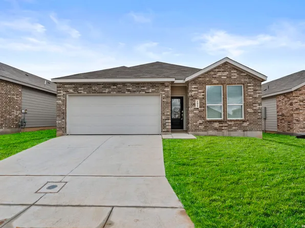 192 Juanita Way, Fredericksburg, TX 78624