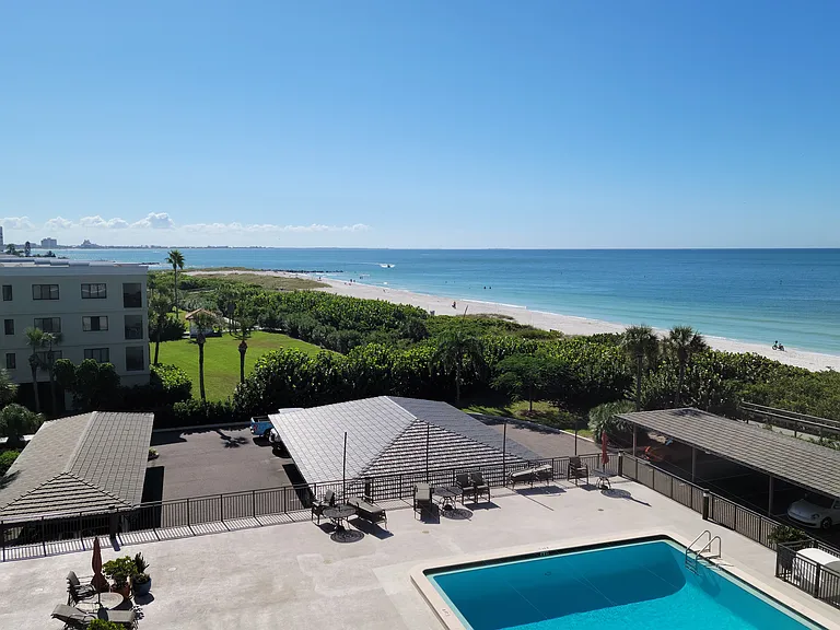 7650 Bayshore Dr — Photo 9