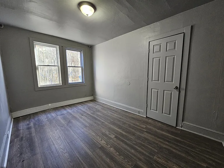 709 Adriatic Ave — Photo 9