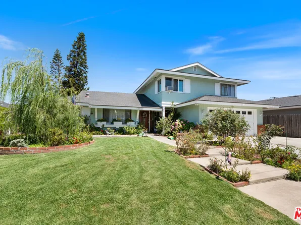 1075 Corona Ln, Costa Mesa, CA 92626