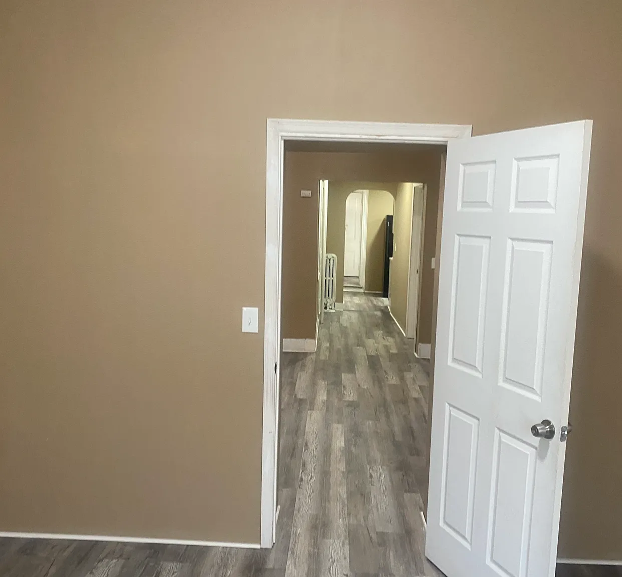 2 bed, 800 sqft, $1,700 — Photo 1