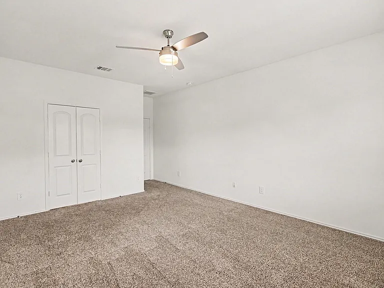 609 San Jacinto Trl — Photo 14