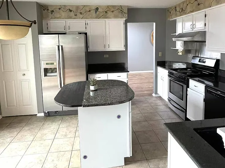1979 Nutmeg Ln — Photo 4