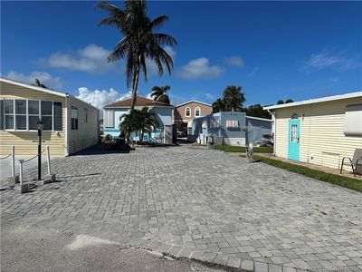 557 Nettles Blvd, Jensen Beach, FL, 34957