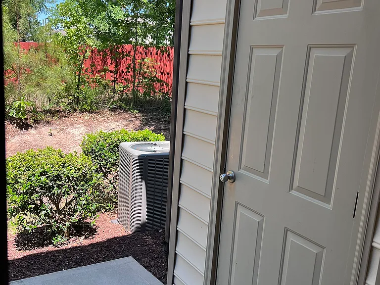312 Irving Way — Photo 14