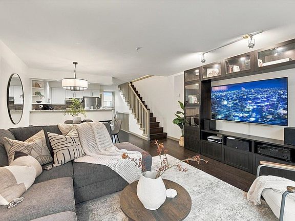 3rd image of 8416 Millstone St