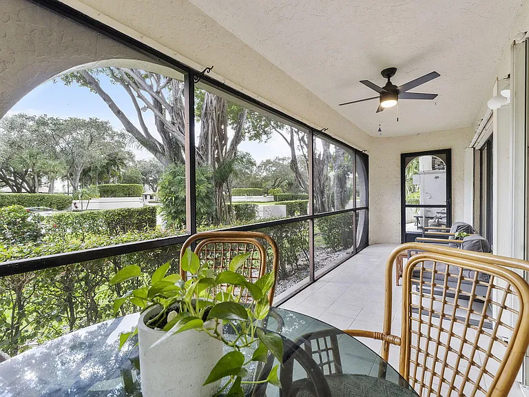 6314 Longboat Ln W — Photo 23