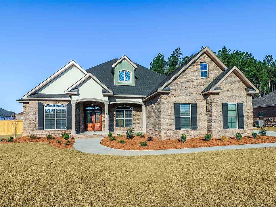 1st image of 221 Woodlands Blvd