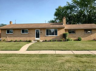 30625 Louise St, Westland, MI 48185