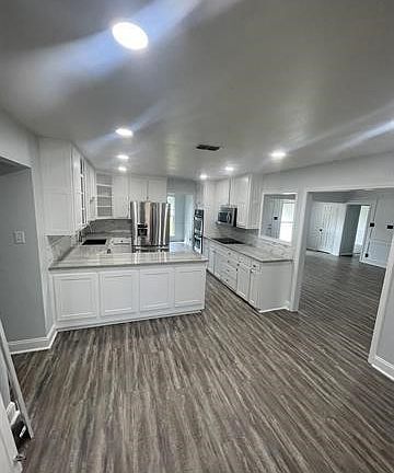 5th image of 291 N Bay Dr