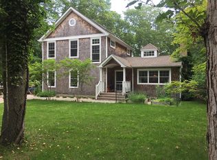 38 Lincoln St, Sag Harbor, NY 11963