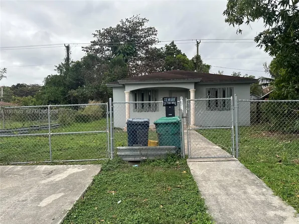 10136 E Hibiscus St, Miami, FL 33157