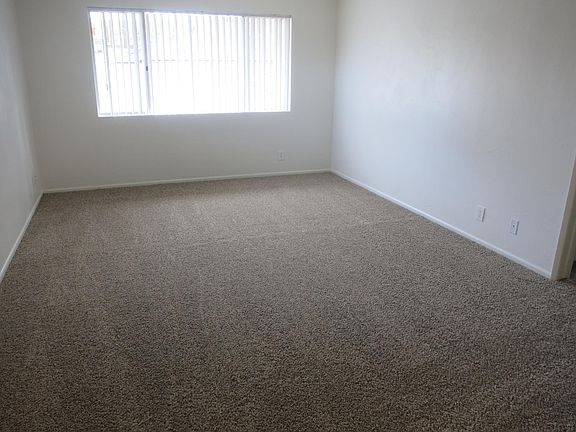 2nd image of 11160 Bellaire St APT 5