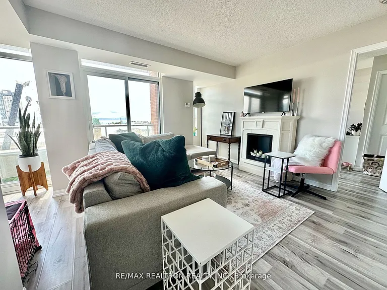 85 E Liberty St #1006 — Photo 5