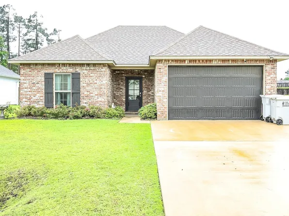 300 Yellow Pine Dr, Calhoun, LA 71225