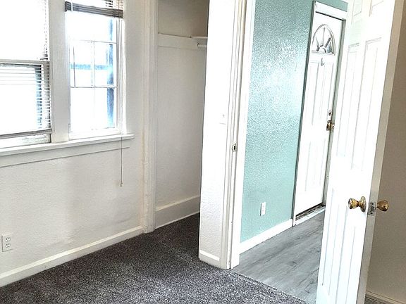 3rd image of 724 16th St #F4cf4d752
