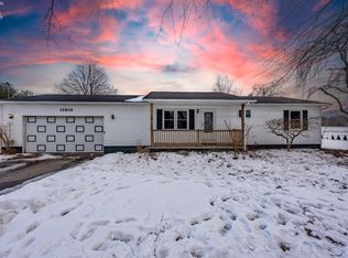 12518 Darrow Rd, Vermilion, OH 44089