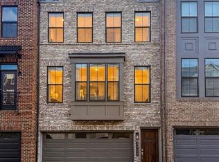 5207 Ridgeview Retreat Dr, Chantilly, VA 20151