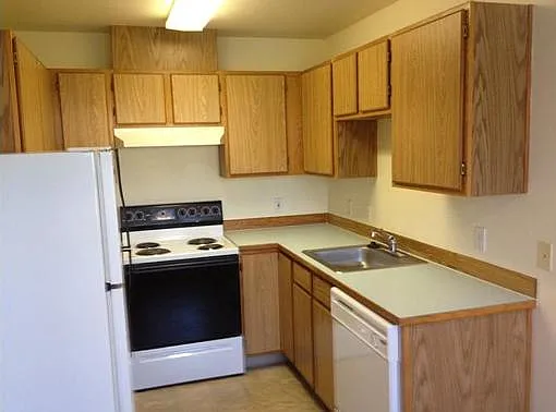 1 bedroom Kitchen