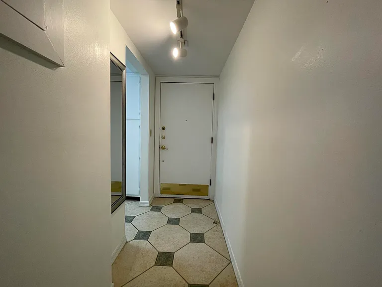 1601 S Flagler Dr #303O — Photo 11