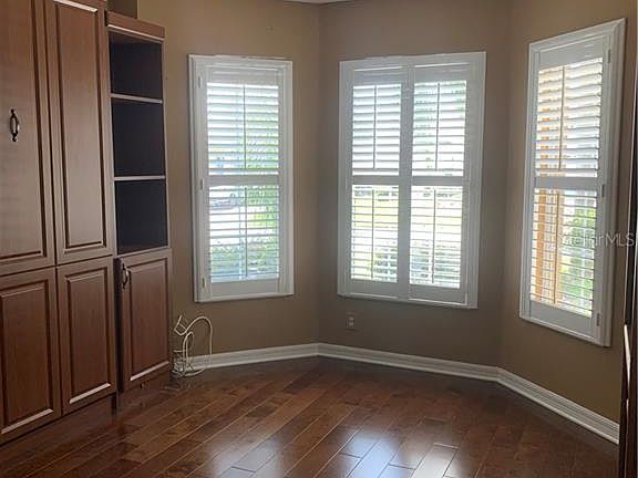 4th image of 713 Hammond Pl