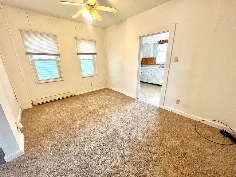 1613 Fourth Avenue (Full Service) — Photo 9