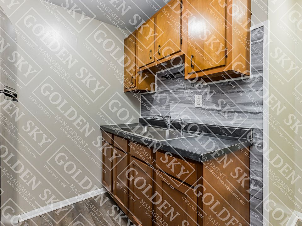 1st image of 709 S Hutchinson Ave #18125986