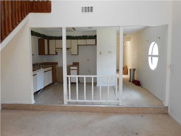 5th image of 7262 Lago Vista Ct