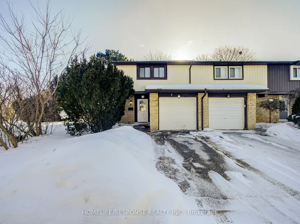 93 Hansen Rd N #7, Brampton, ON L6V 3C8