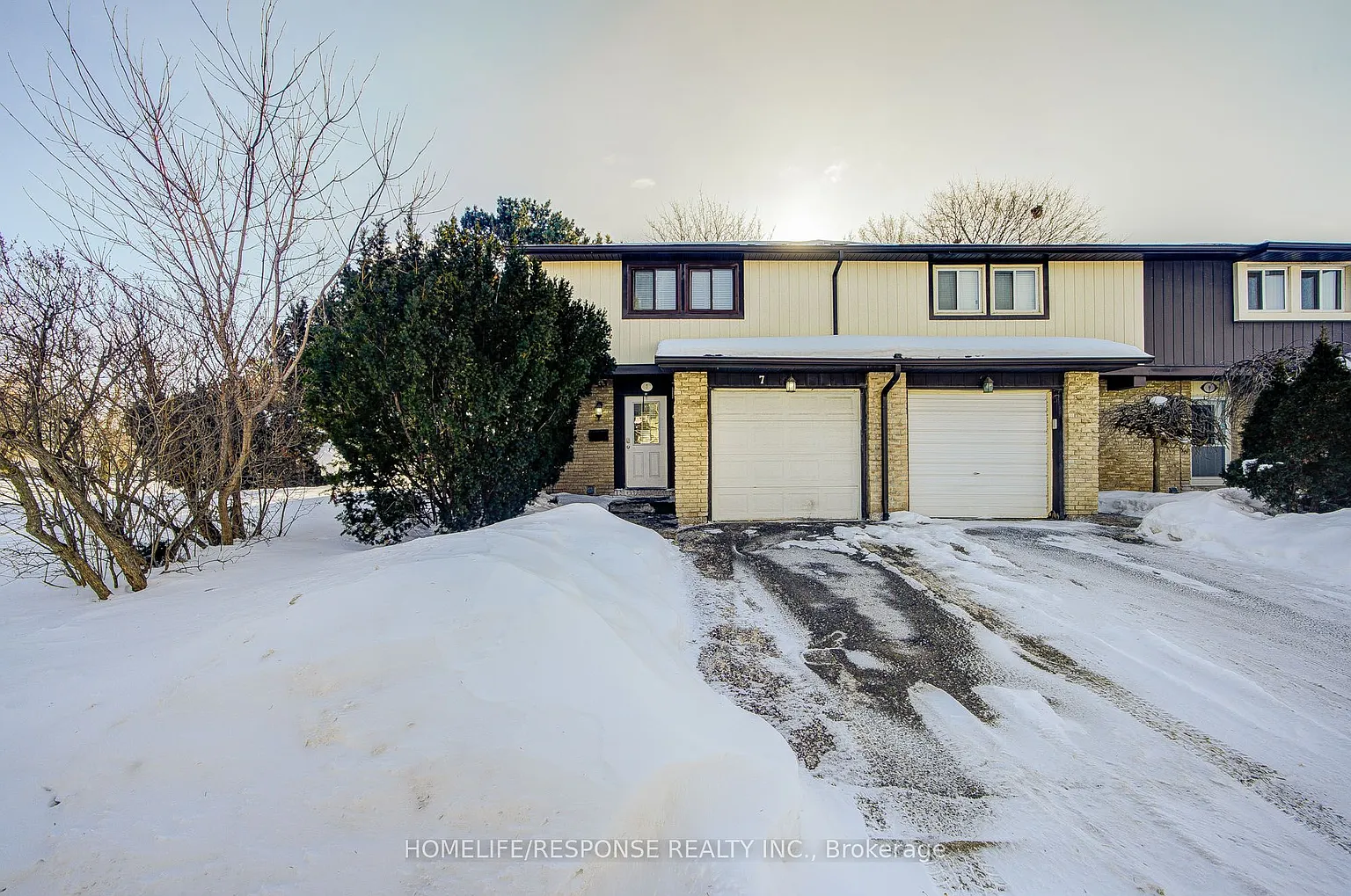 93 Hansen Rd N #7 photo 1