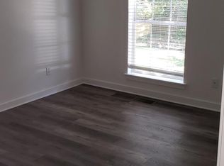 116 Booth Cir, Ocean Springs, MS 39564