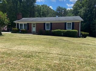 300 Denny Rd, Greensboro, NC 27405