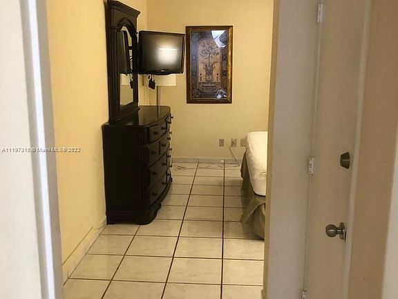 3rd image of 19201 Collins Ave #1149