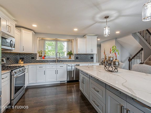 4th image of 7931 Richardson Ln