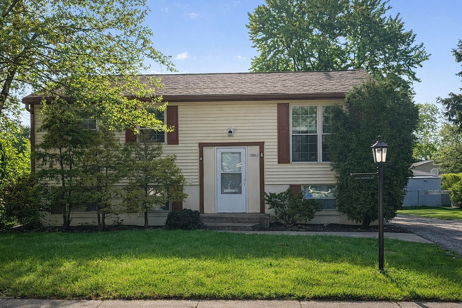 19613 Redwood Ln, Mokena, IL 60448 | MLS #12651498 | Zillow