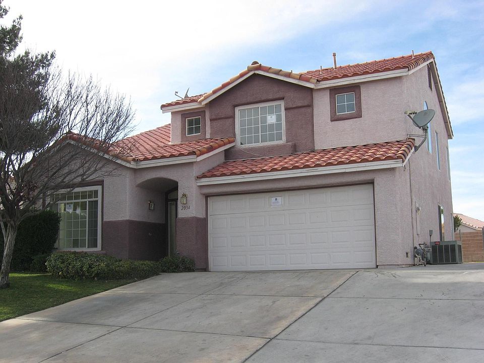 2nd image of 2034 Cardigan Ave
