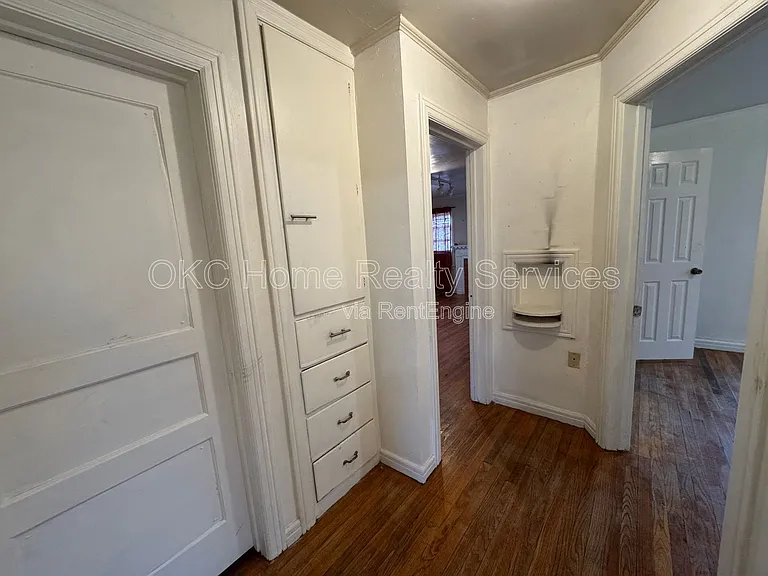 2713 Normandy St — Photo 5